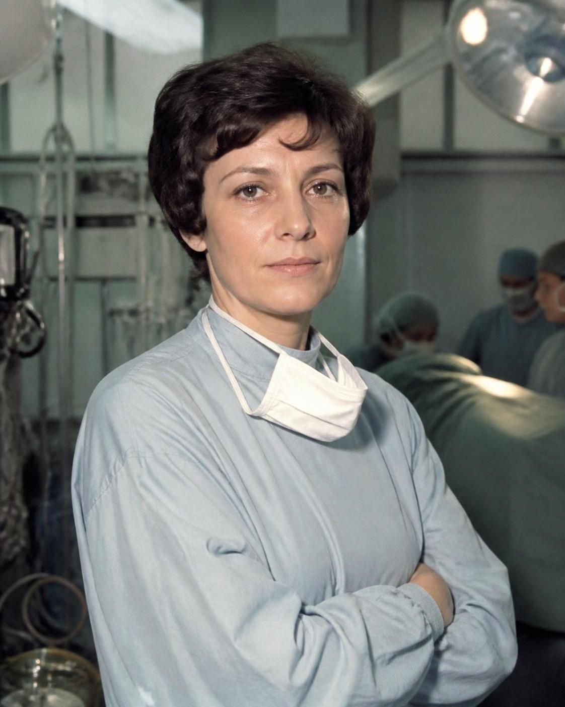 découvrez le parcours exceptionnel de francine leca, chirurgien cardiaque pionnière en france, dont les innovations et le dévouement ont marqué la chirurgie cardiaque française.